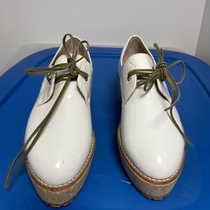 Women’s shoes. Shellys London.